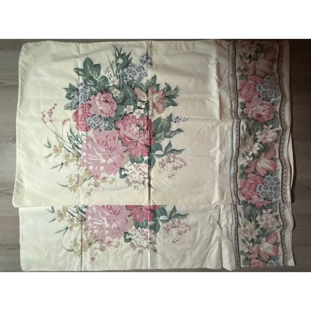 Vintage Floral Pillowcases‎ Pair Peony Wildflower Cottagecore Country Grannycore